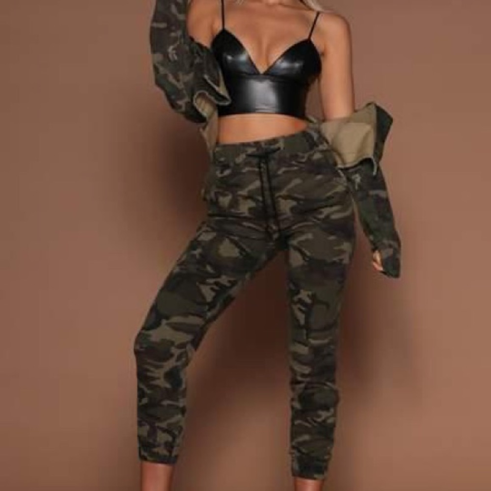 Meshki camo joggers and top